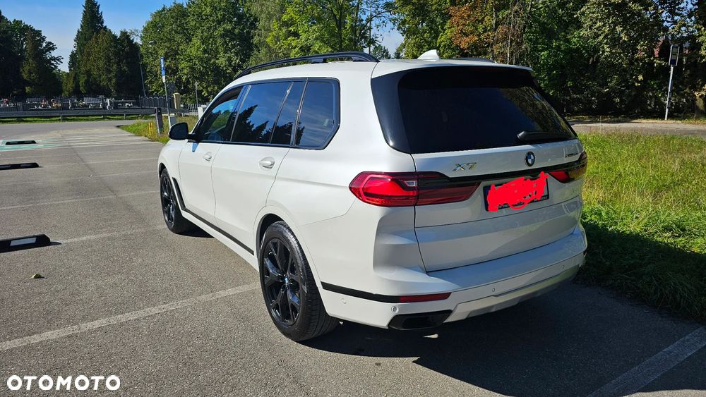 BMW X7 xDrive40i mHEV - 14
