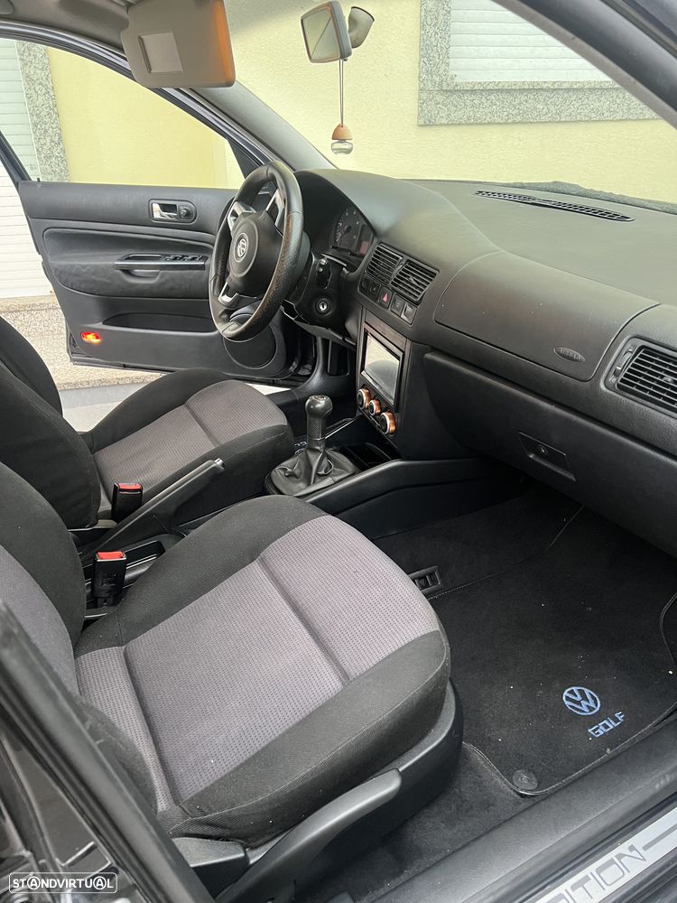 VW Golf - 3