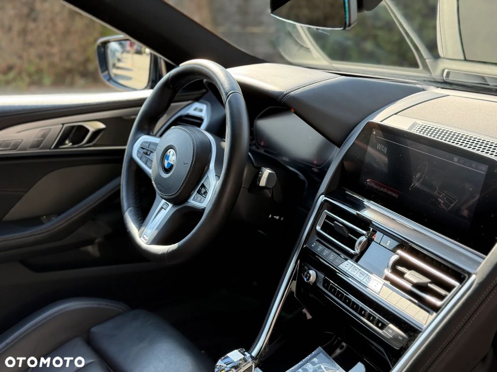 BMW Seria 8 - 17