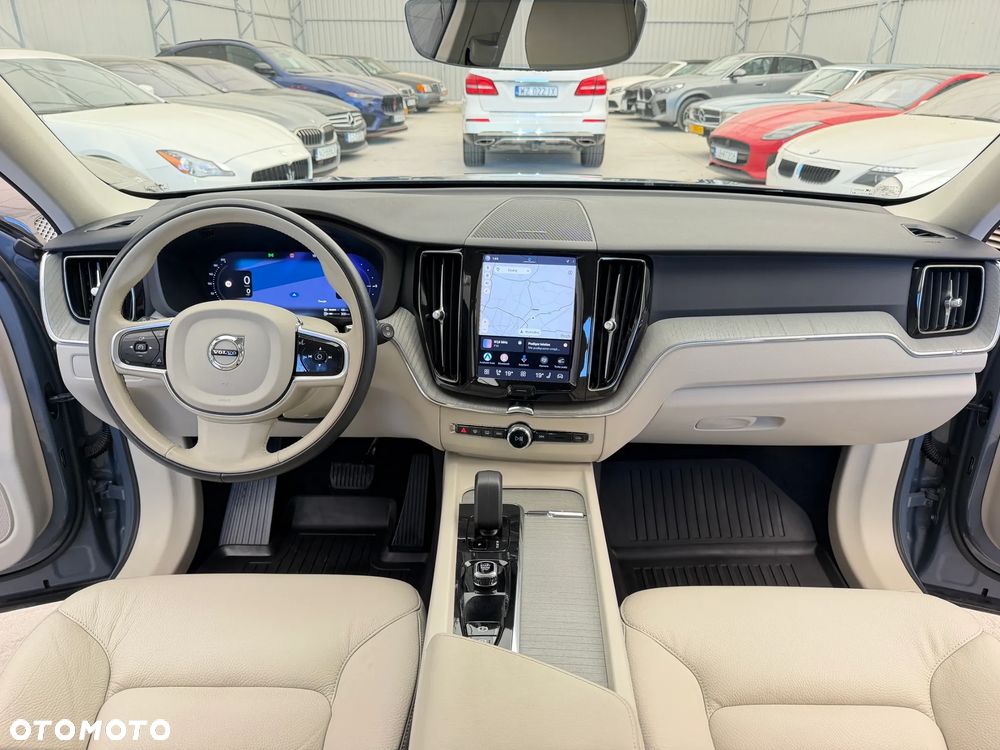 Volvo XC 60 T8 AWD Recharge Plus Black Edition - 7