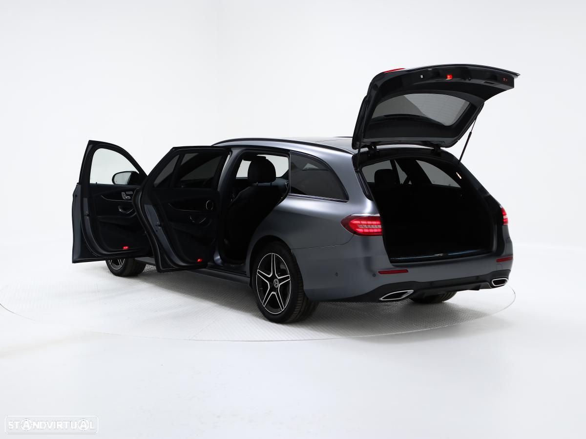 Mercedes-Benz E 300 de 4Matic T 9G-TRONIC Exclusive - 4