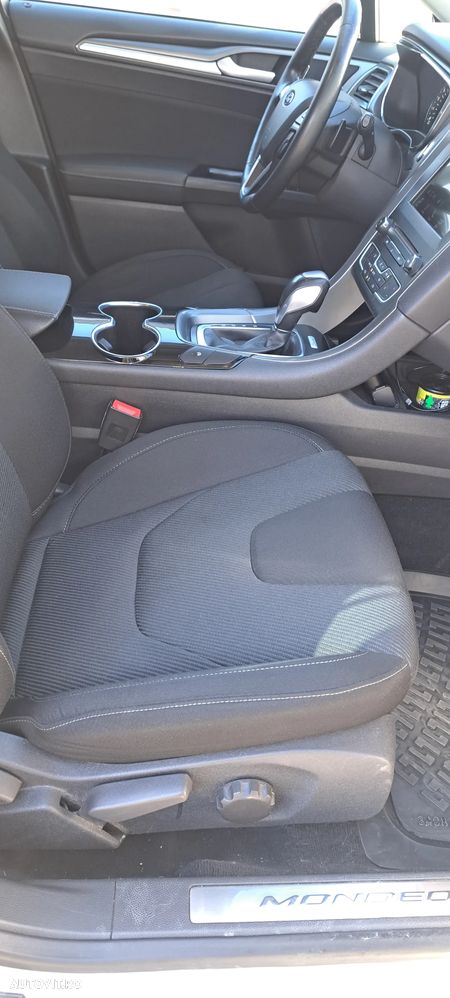Ford Mondeo 2.0 TDCi Powershift AWD - 9