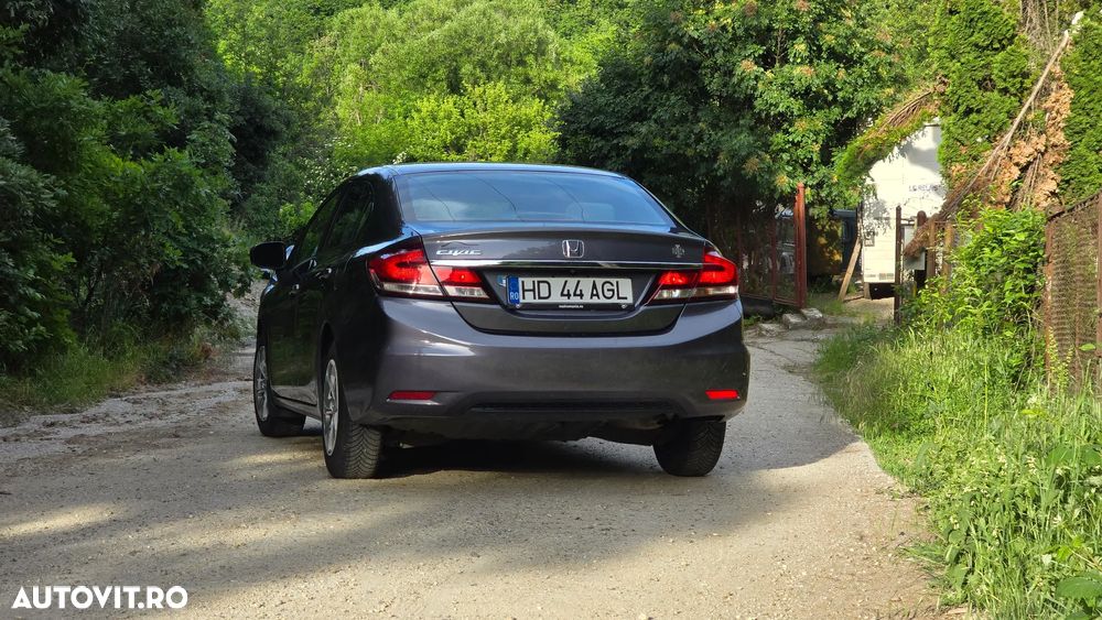 Honda Civic 1.8 Automatic ES - 4