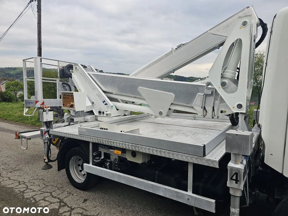 Nissan CABSTAR-MULTITEL NT400 - 9