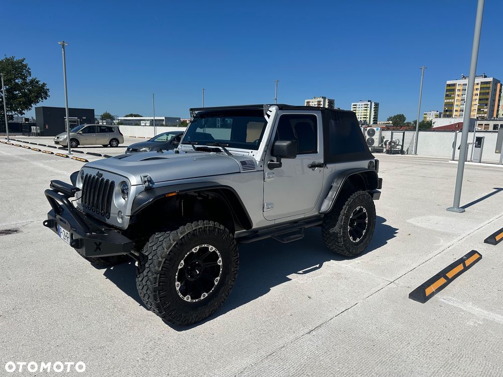 Jeep Wrangler 3.6 Sahara - 29