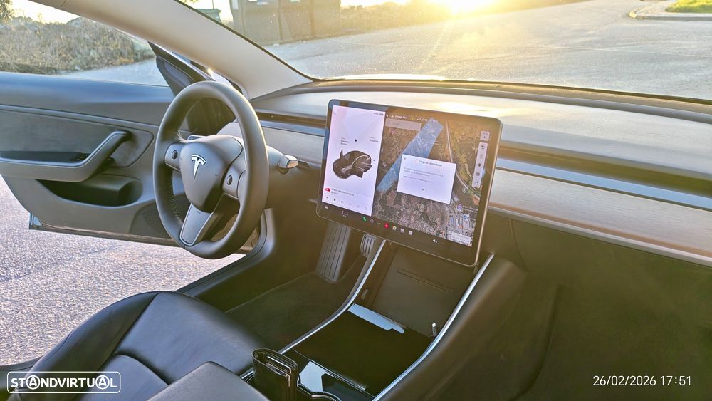 Tesla Model 3 Long-Range Dual Motor AWD - 4