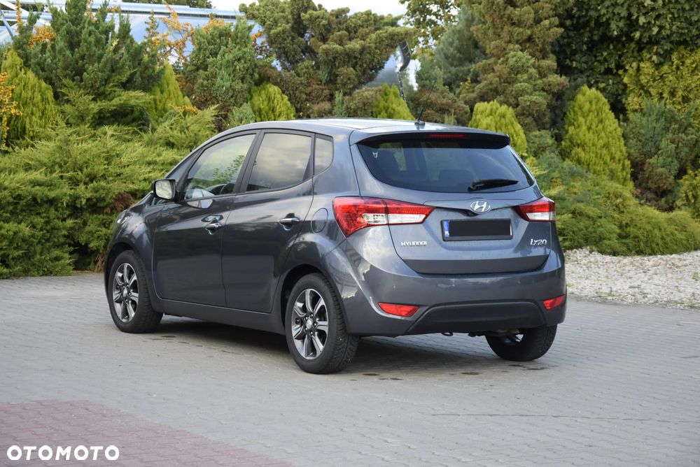 Hyundai ix20 1.6 BlueDrive Classic + - 16