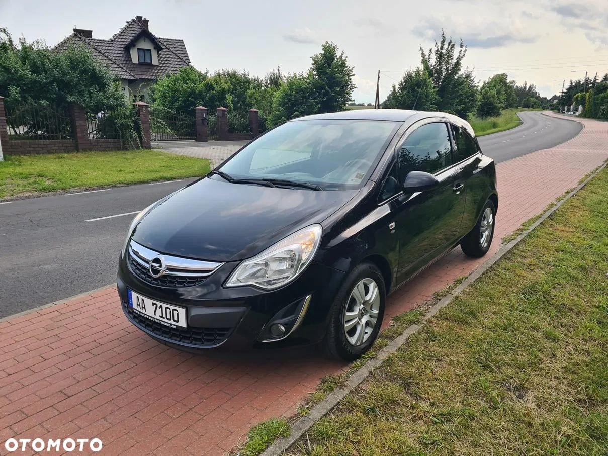 Opel Corsa 1.4 16V Cosmo - 1