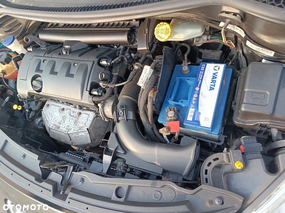Peugeot 207 CC 120 VTi Roland Garros - 18