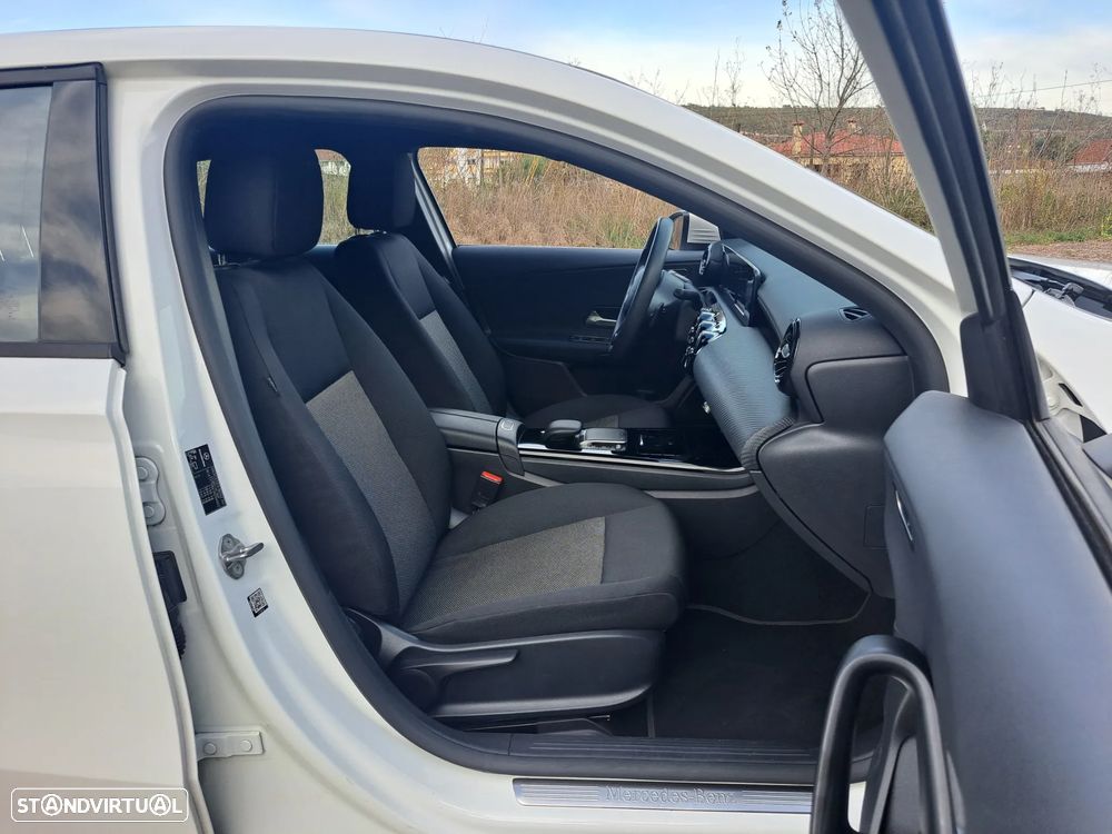 Mercedes-Benz A 250 e 8G-DCT - 14
