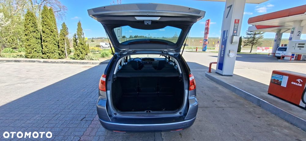 Citroën C4 Picasso VTi 120 Attraction - 26