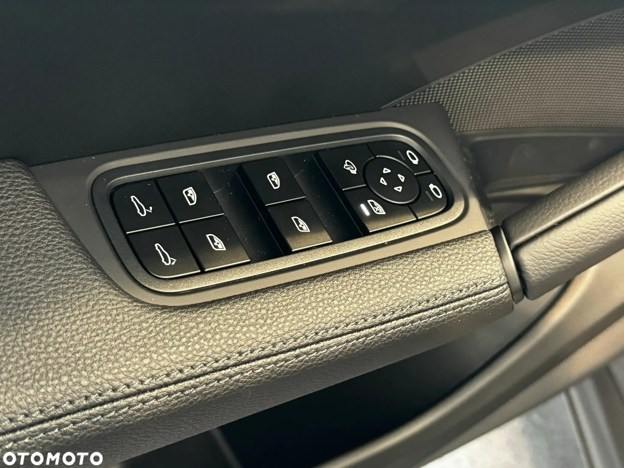 Porsche Cayenne Coupe - 19
