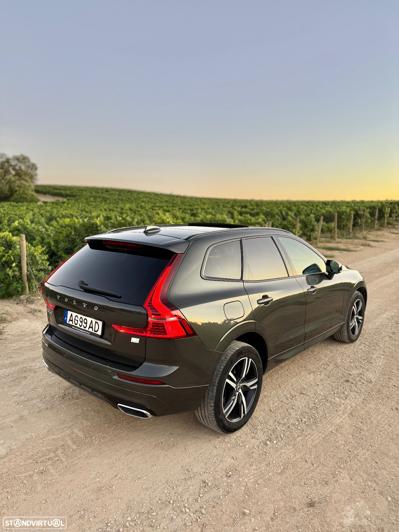 Volvo XC 60 2.0 T6 PHEV R-Design AWD - 3