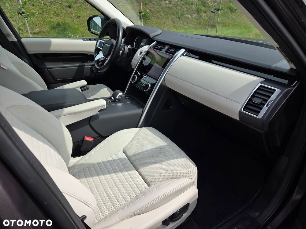 Land Rover Discovery 3.0 D250 mHEV SE - 14