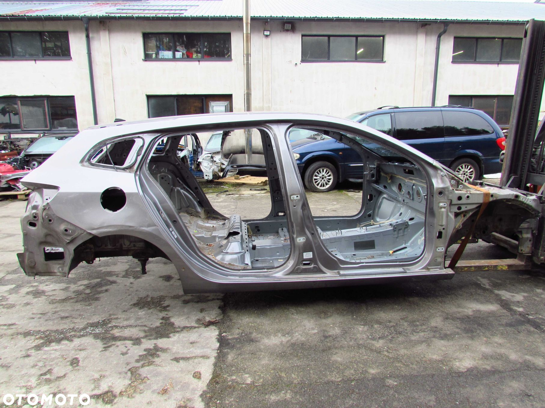 RENAULT MEGANE III KOMBI 08-13 CWIARTKA BLOTNIK TYL PRAWY TEKNG POMORSKIE - 8