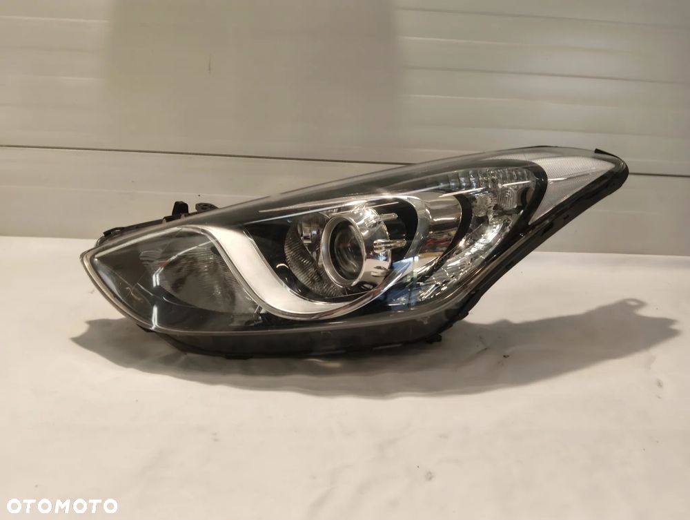 Hyundai i30 II SOCZEWKA ZW Z DOŚWIETLENIEM PRZÓD STRONA LEWA 92101-A6060 - 1