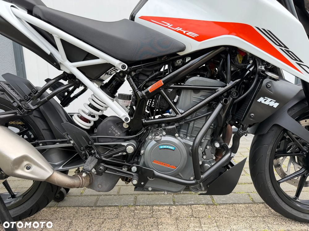 KTM Duke 390 - 21