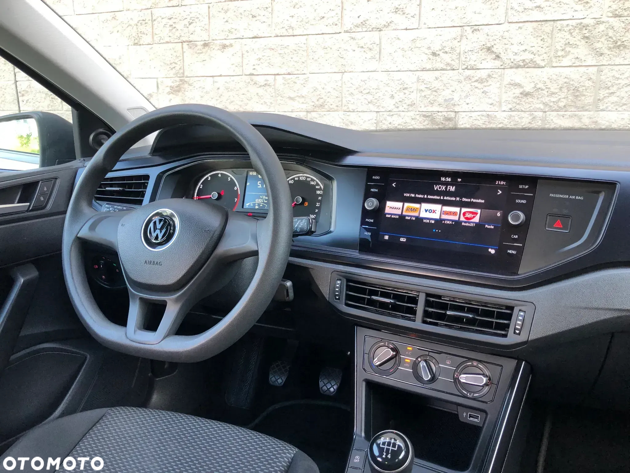 Volkswagen Polo 1.0 Trendline - 12