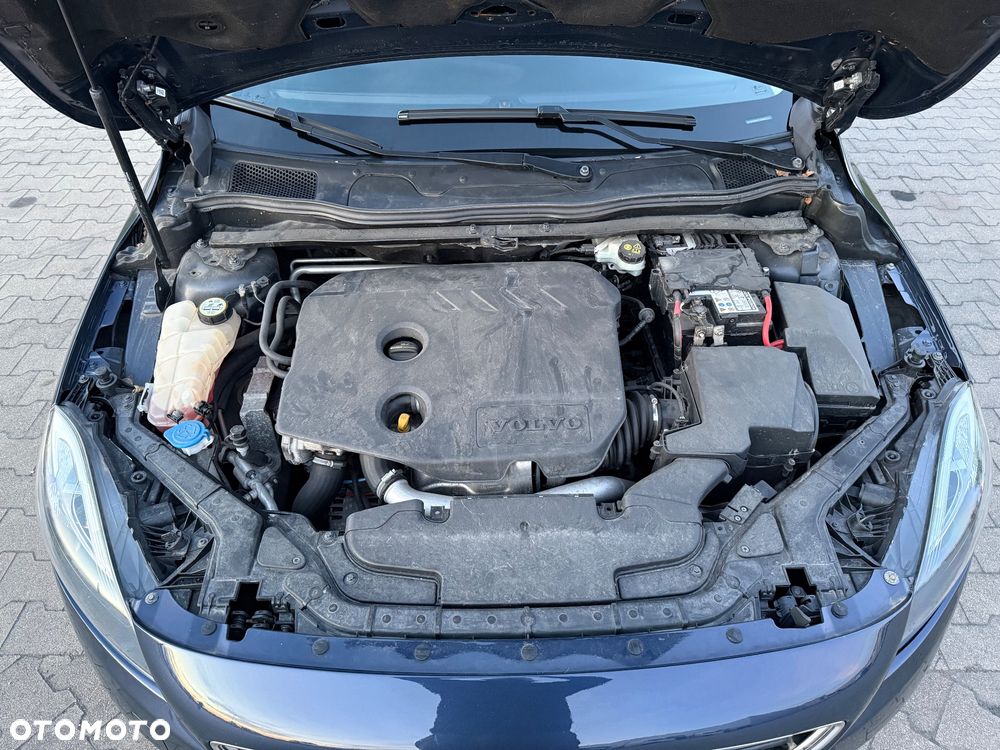 Volvo V40 D2 - 14