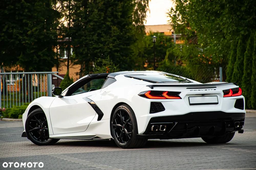 Chevrolet Corvette - 36