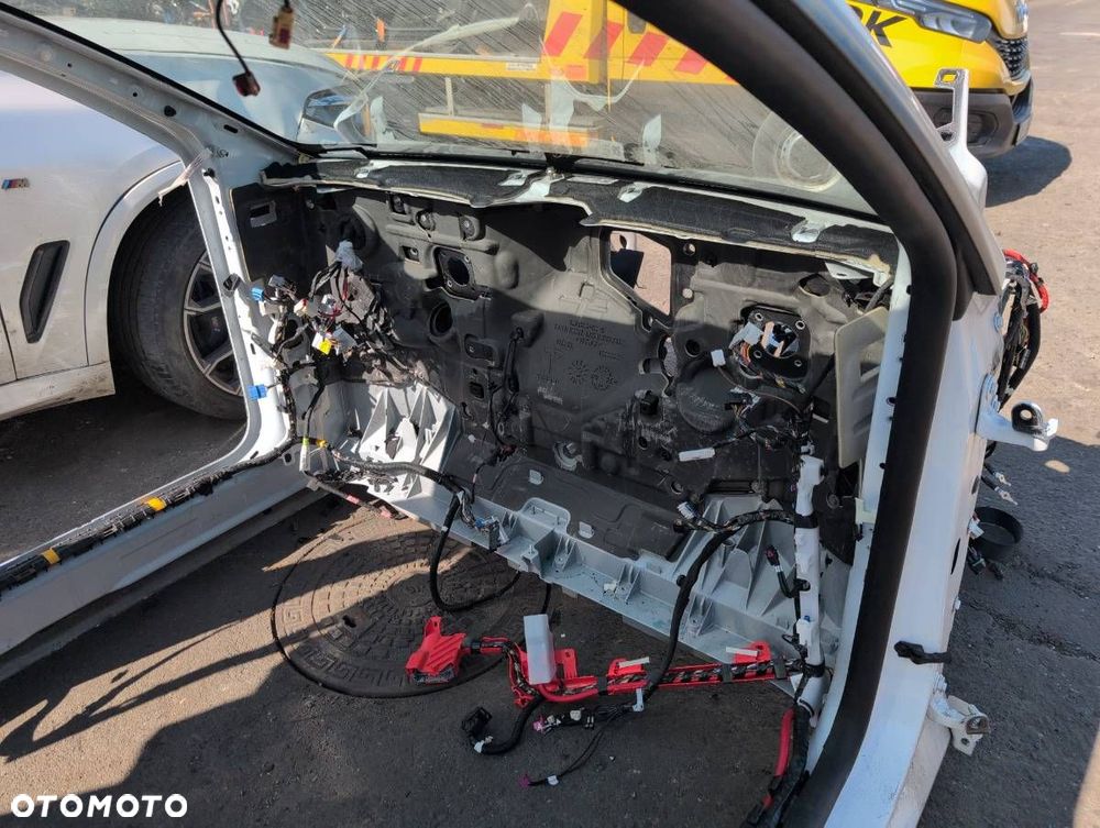 KAROSERIA ĆWIARTKA BŁOTNIK PRÓG DACH PODŁUŻNICA TESLA MODEL Y (5YJY) 2019 - 2022 EV 235 kW [320 - 5