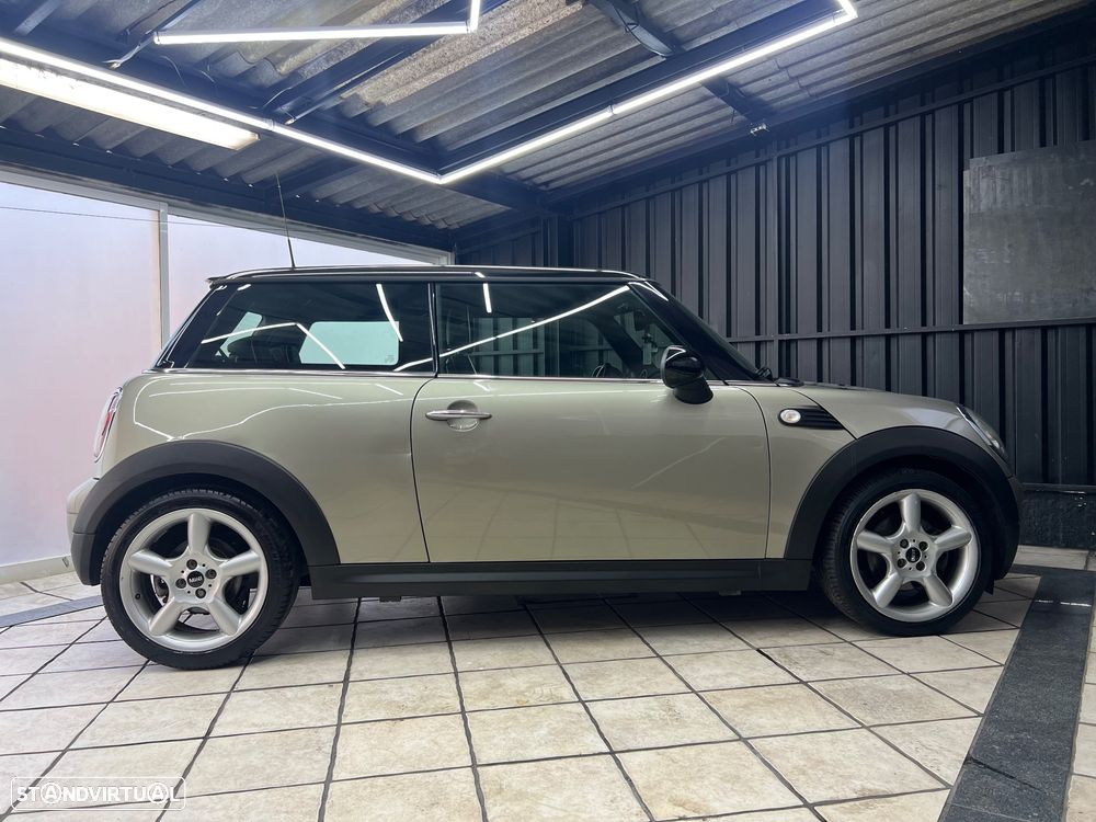 MINI 3 Portas Cooper D - 7