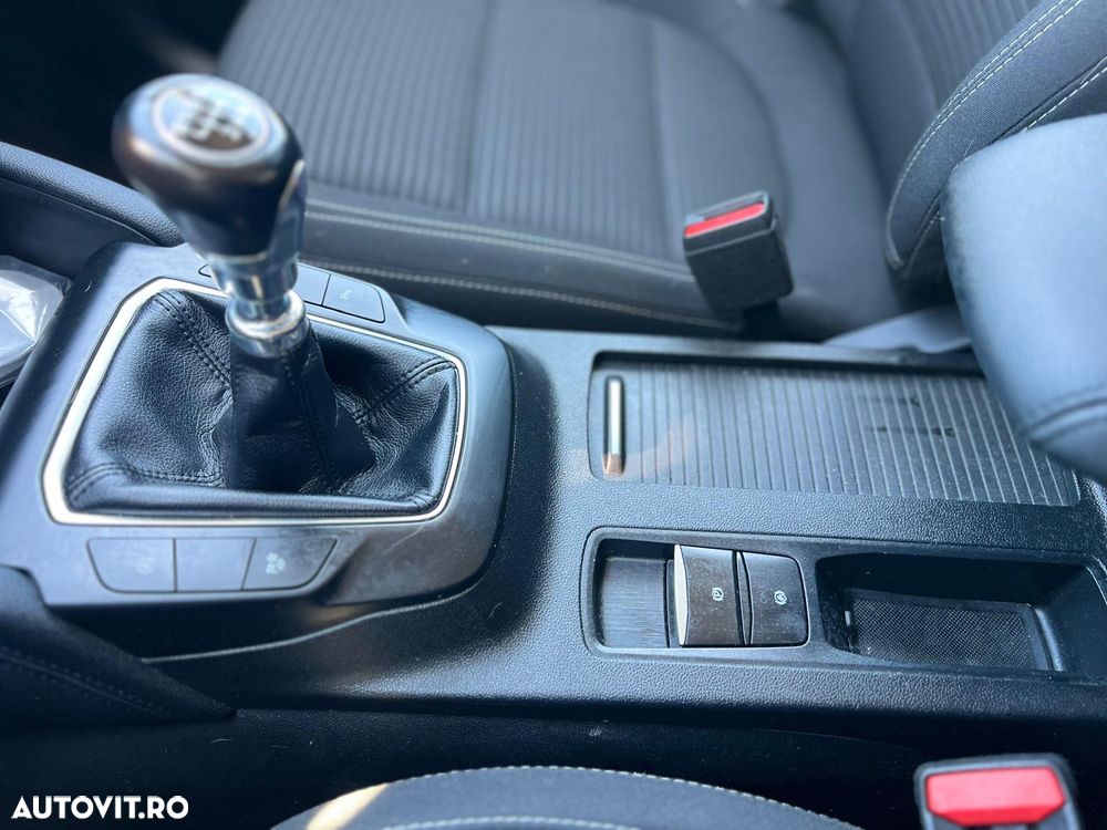 Ford Kuga ver-1-5-ecoblue-fwd-titanium - 16