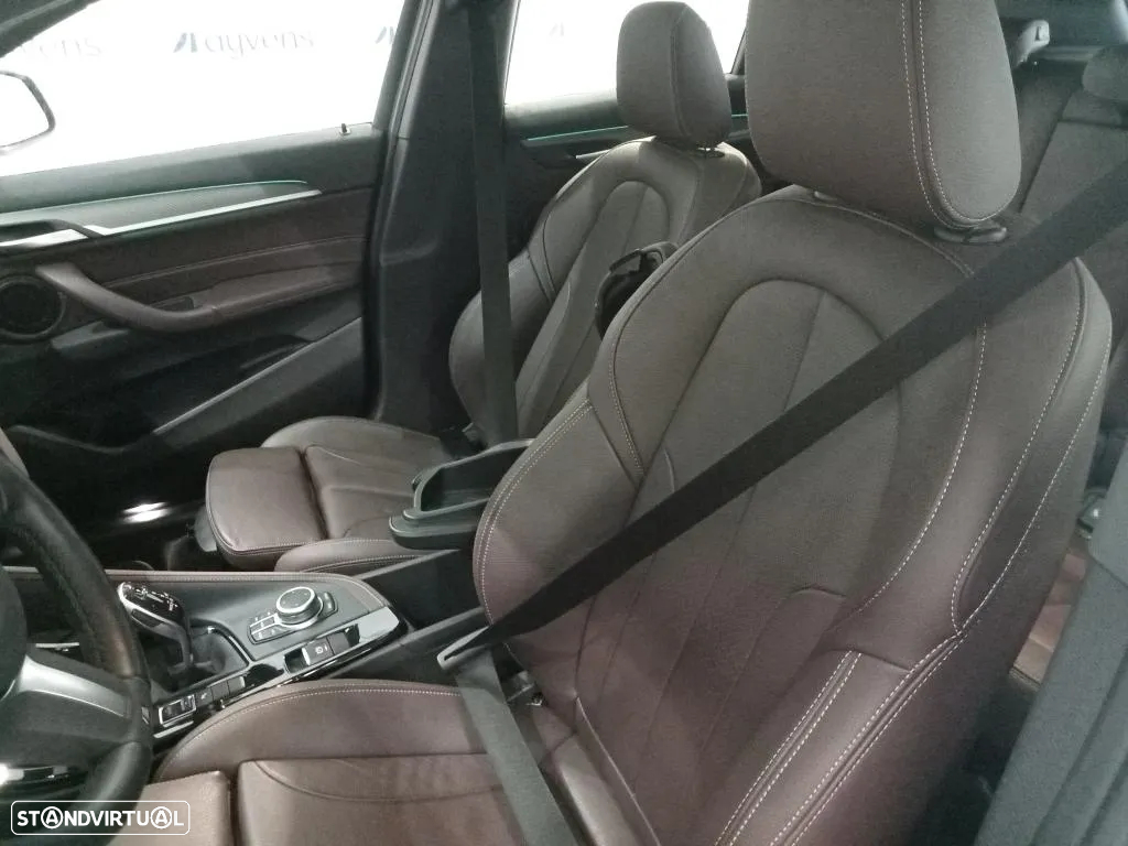 BMW X2 20 d sDrive Auto X Pack M - 10