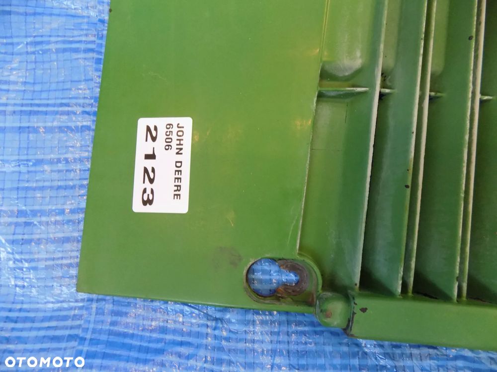 John Deere seria 6000, 6600 6800 6900 osłona boczna silnika maski kratka prawa - 2