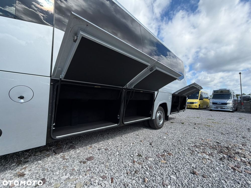 Mercedes-Benz Sprinter 519 - 14