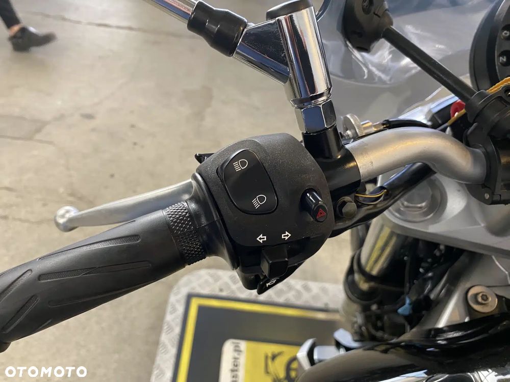 Yamaha FZ6 - 19