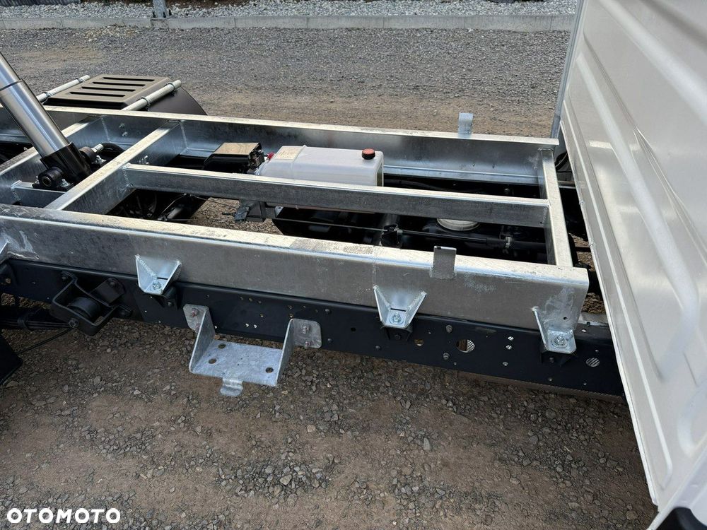 Iveco Daily - 24