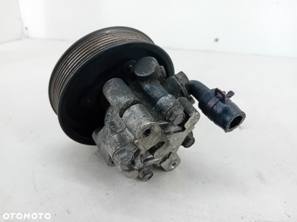 POMPA WSPOMAGANIA RENAULT MASTER III ( 10- ) 2.3 DCI - 5