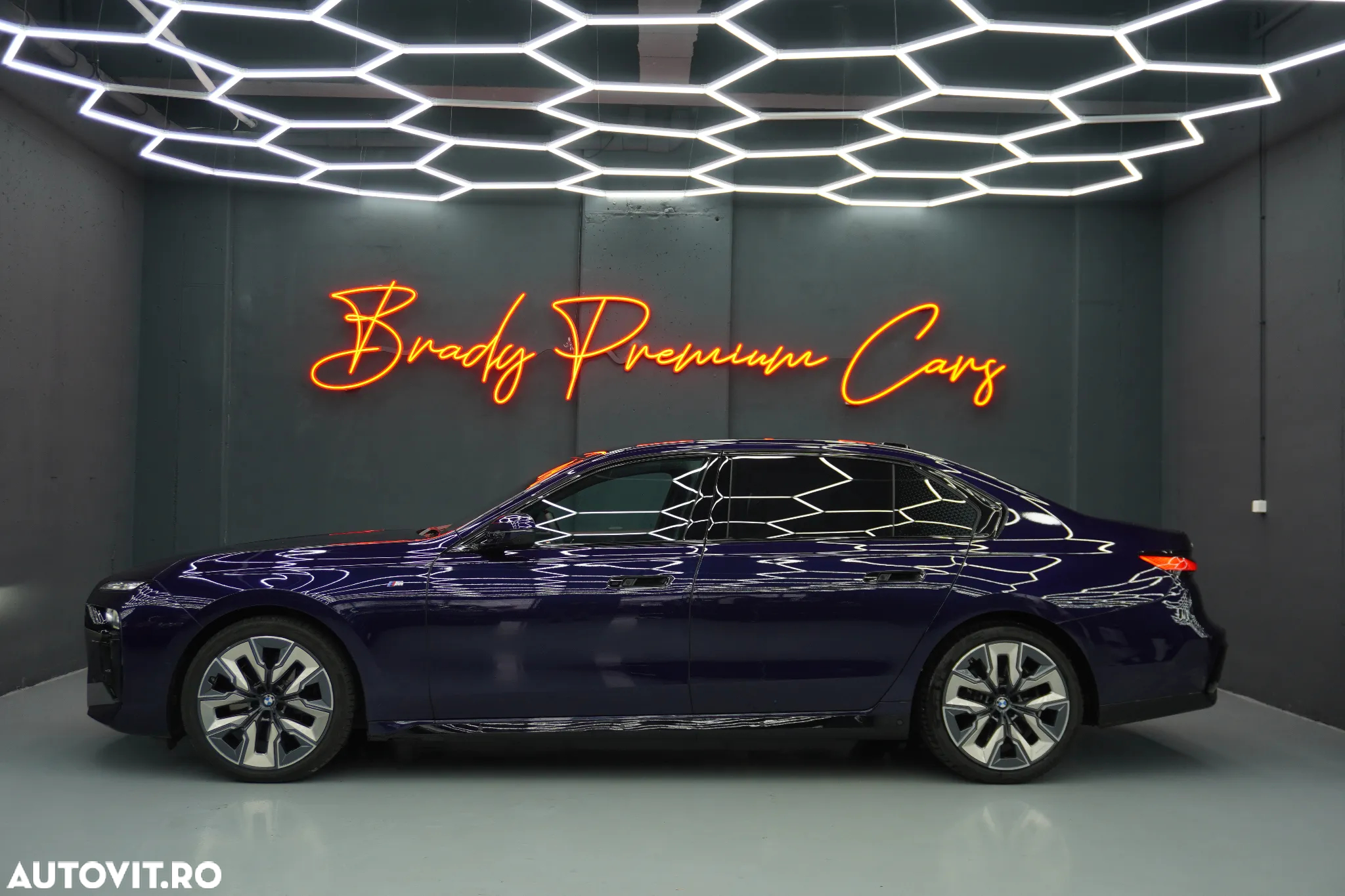 BMW Seria 7 740d xDrive MHEV - 2