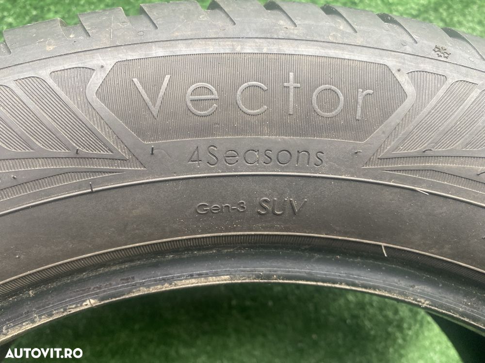 Set 4 anvelope vara iarna AllSeason Good Year Vector 235 55 R 18 104V Dot 2022 profil 4,4mm-4,9mm - 6