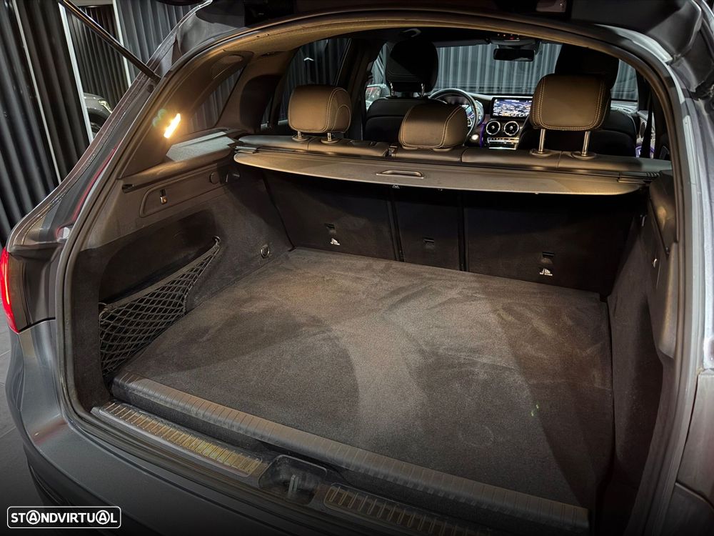 Mercedes-Benz GLC 300 e 4Matic 9G-TRONIC Avantgarde Advanced - 38
