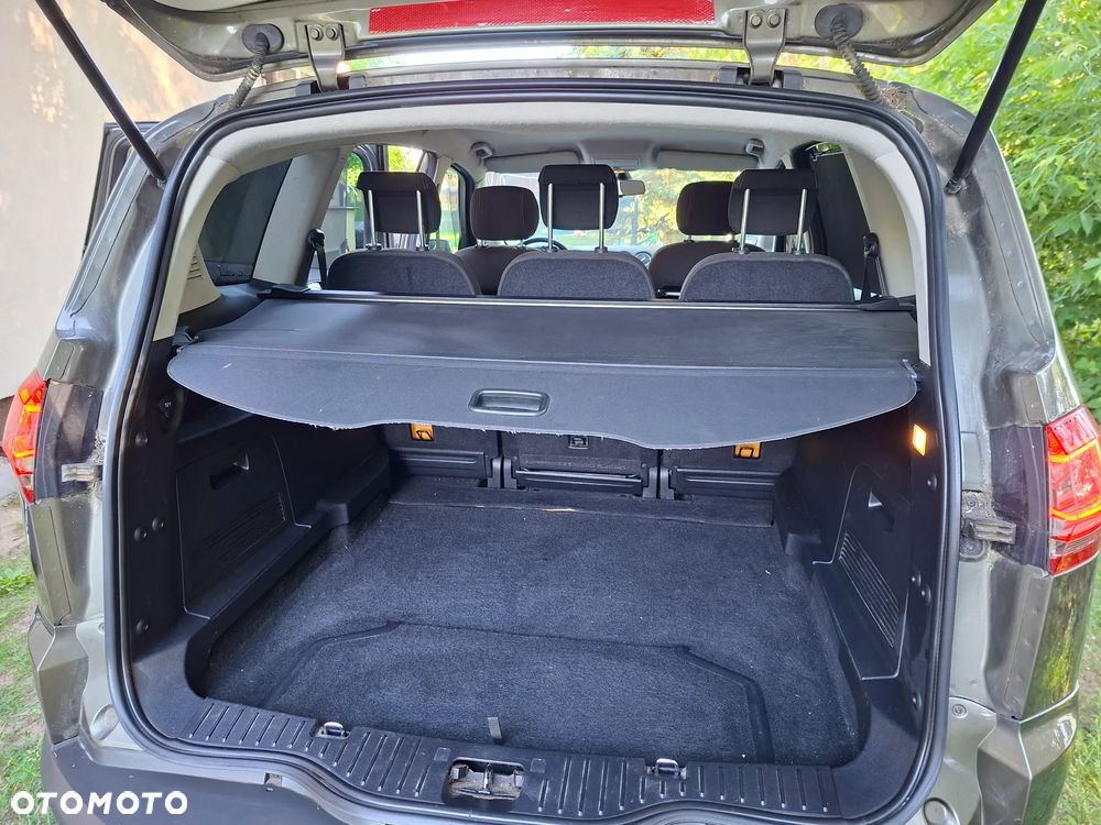 Ford S-Max - 9