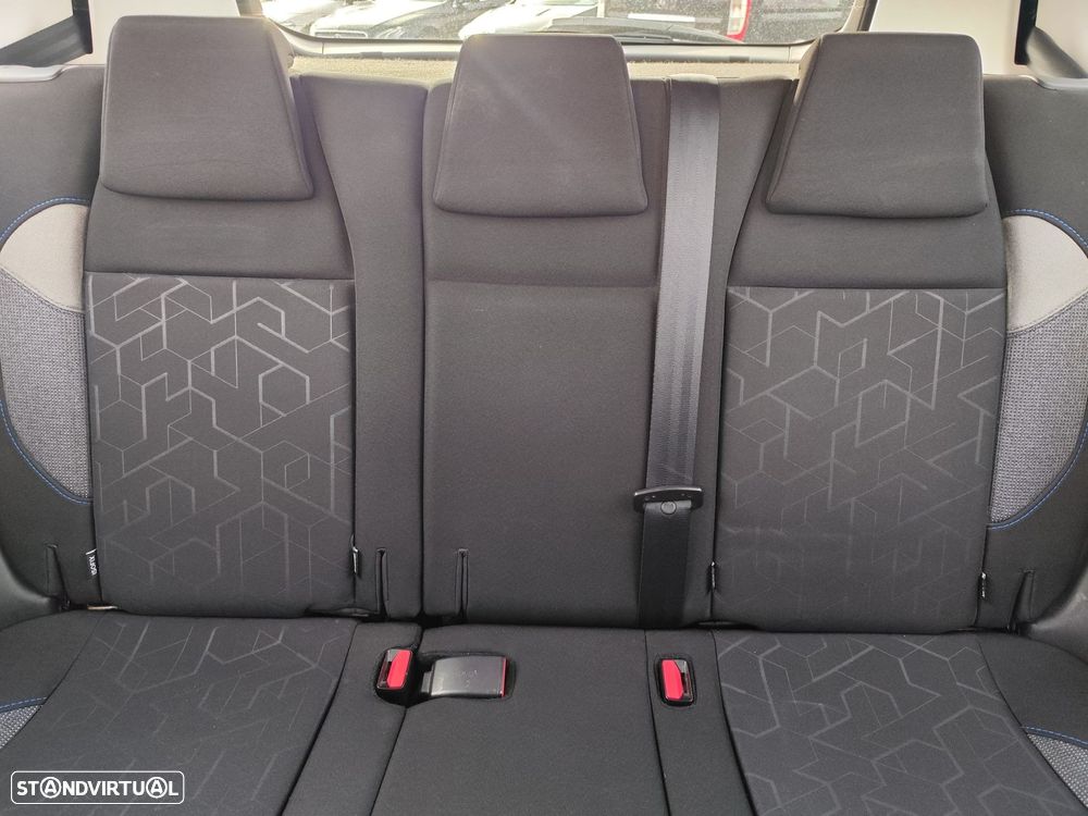 Peugeot 2008 1.5 BlueHDi Active - 28