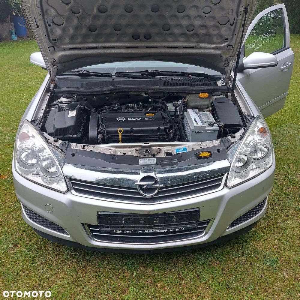 Opel Astra ver-1-6-caravan - 2