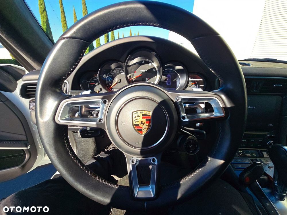 Porsche 911 Turbo S - 9
