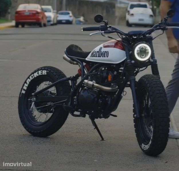 Lugar de garagem para motas - Grande imagem: 4/5