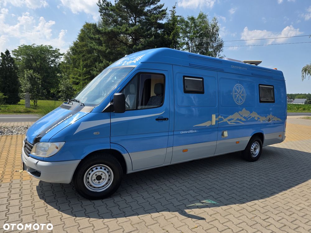Mercedes-Benz Sprinter - 2