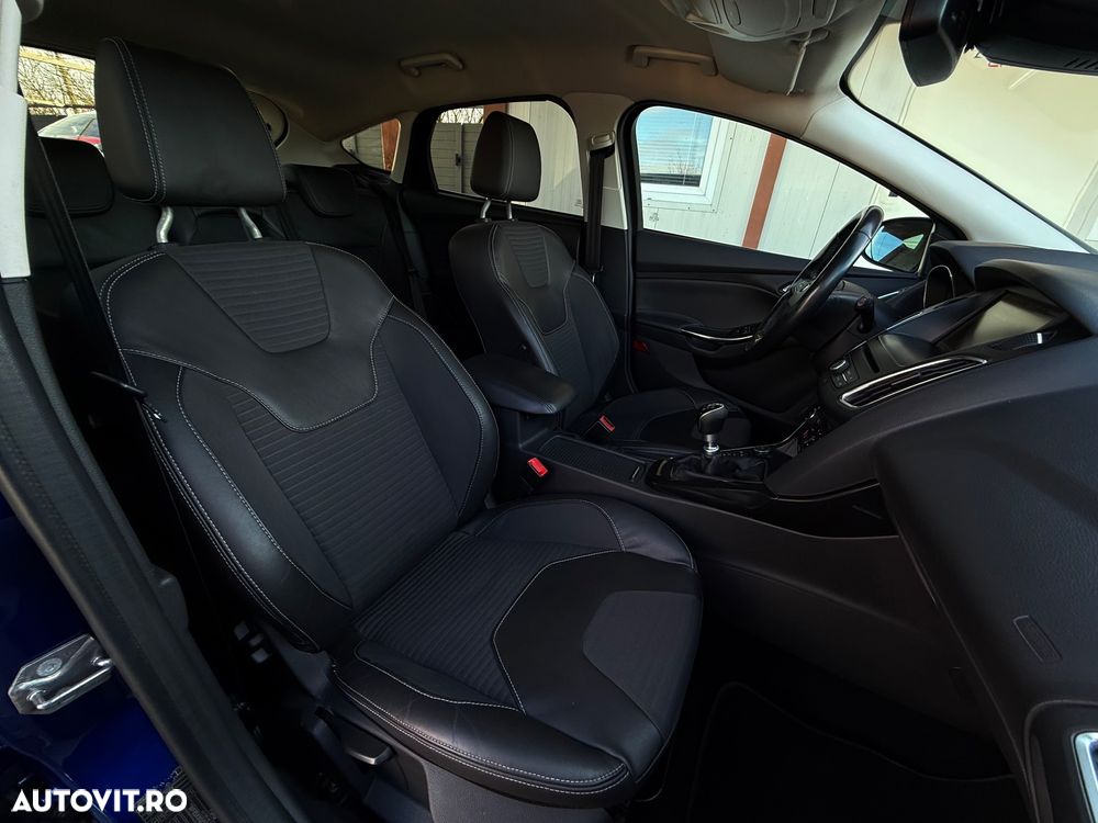 Ford Focus 1.0 EcoBoost Start-Stopp-System TITANIUM - 11