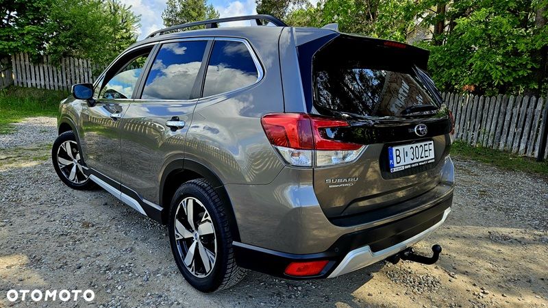 Subaru Forester 2.0i-L Platinum (EyeSight) Lineartronic - 4