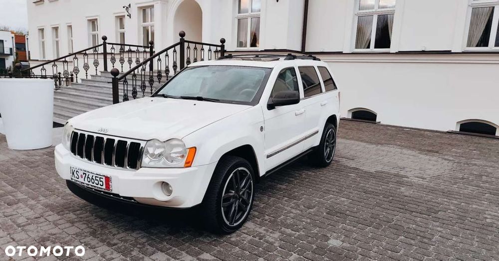 Jeep Grand Cherokee - 37