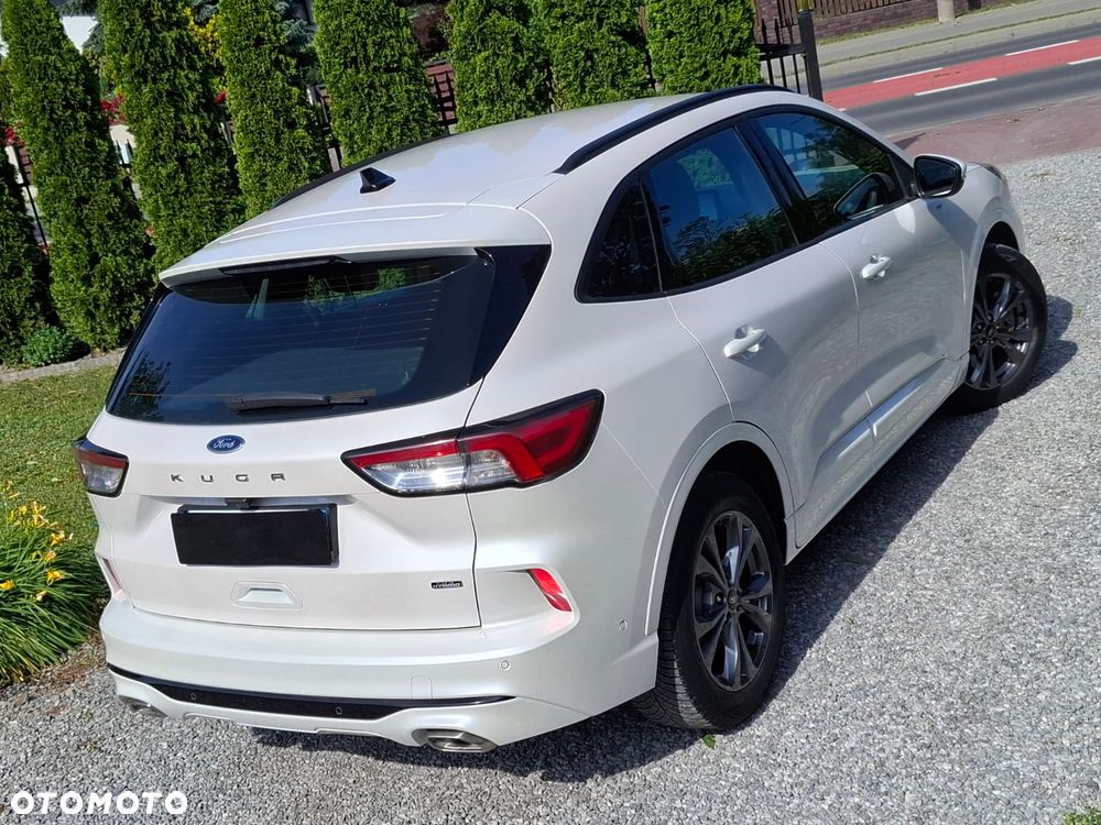 Ford Kuga 2.5P PHEV FWD ST-Line - 13