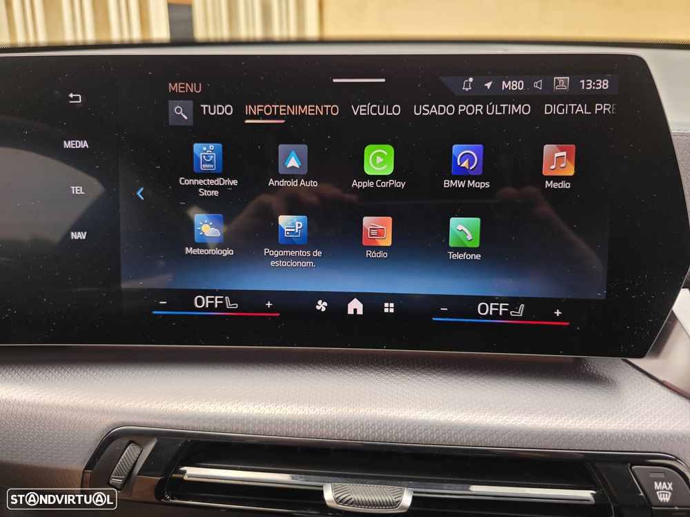 BMW iX2 eDrive20 Pack Desportivo M - 36