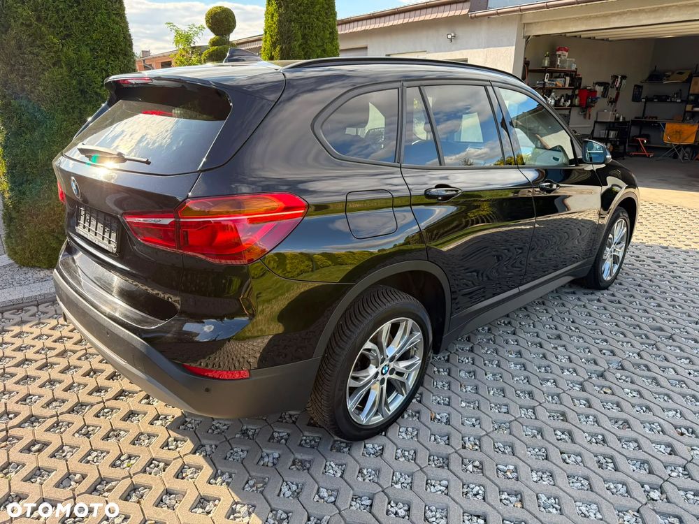 BMW X1 sDrive18i GPF - 11