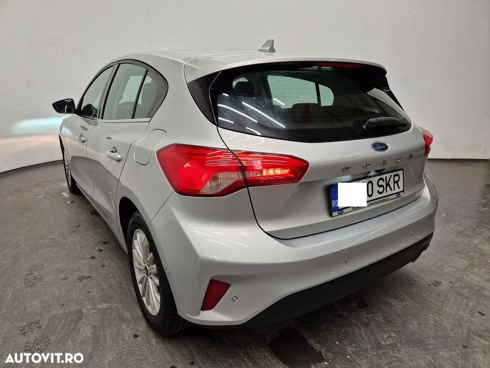 Ford Focus 1.0 EcoBoost Titanium - 12