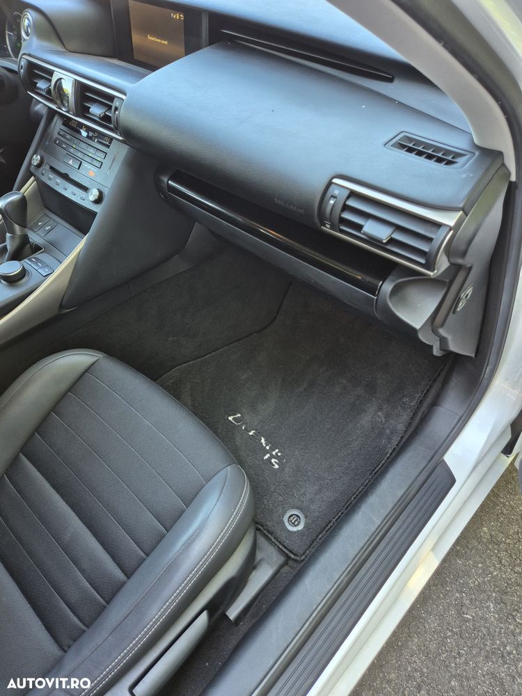 Lexus Seria IS 250 Aut. Business - 15
